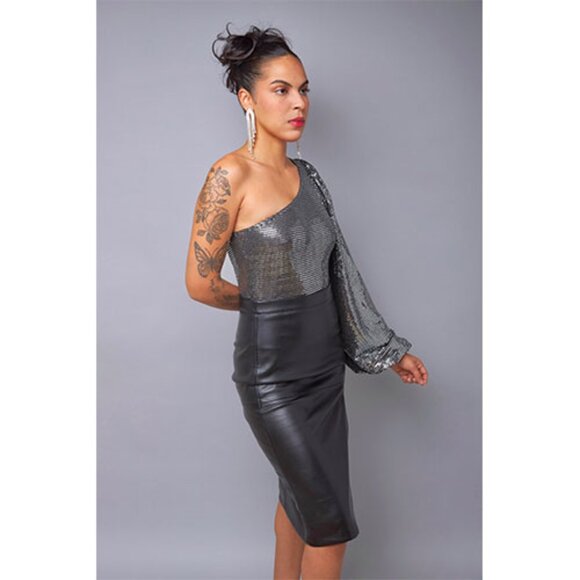 Silver Shimmering One-Shoulder Bodysuit - Picture 3 of 5